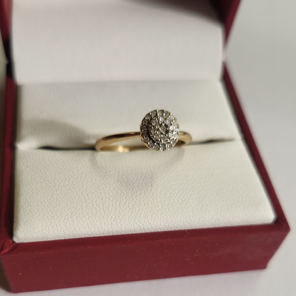 10k Gold Diamond Daisy Cluster Engagement Ring Size 9
